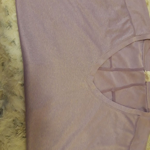 Fabletics - Picture 1 of 4